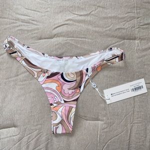White Fox Boutique Belmont Bottom